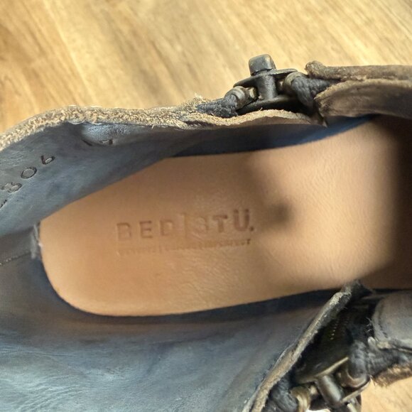 Bed Stu Dark Leather Ankle Booties Studded Distressed Zipper Detail Flat 6.5 - Picture 8 of 12